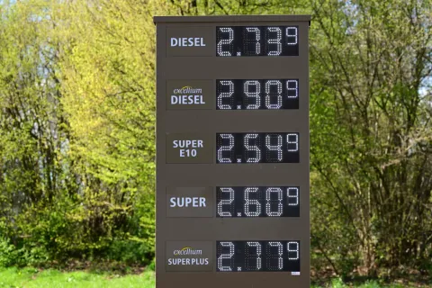 A digital display shows the price of petrol at a petrol station at the motorway A43 near Muenster on April 1, 2026. Oil and natural gas prices have surged since the end of February 2026, when the United States and Israel began attacking Iran, plunging the Middle East into turmoil. (Photo by Ina FASSBENDER/AFP)