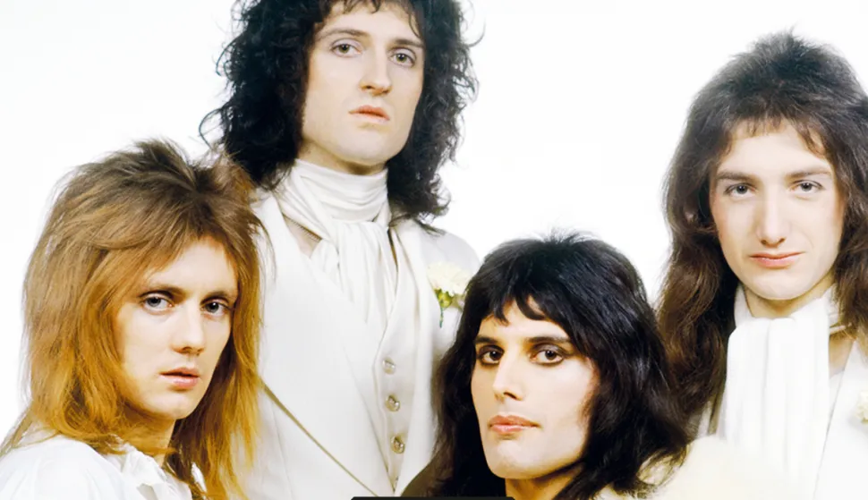 'Queen II' Collector's Edition"Queen II" objavljen u remiksiranom i pro&scaron;irenom izdanju
