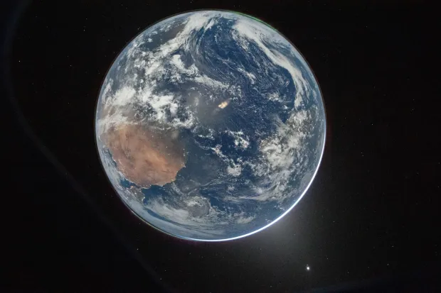 artemis 2, planet Zemlja