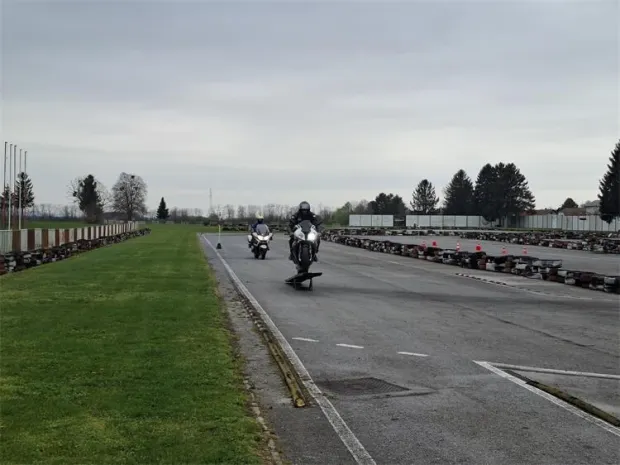 Kondicijski trening policijskih motociklista u Virovitici