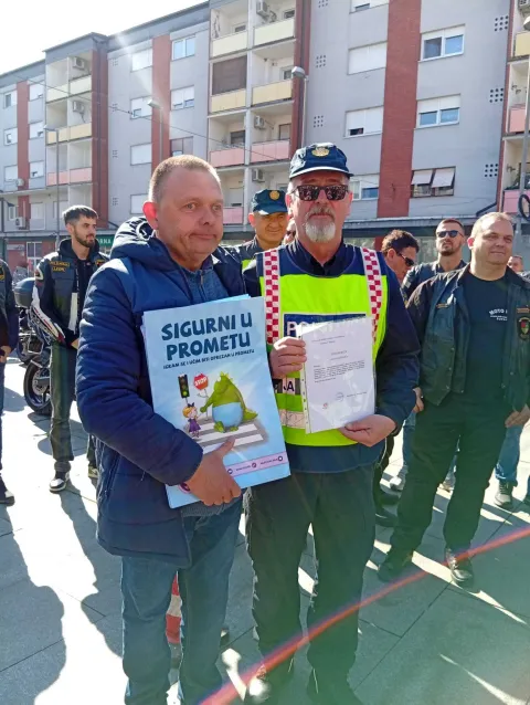 Preventivna akcija na trgu u Županjifoto: udruga Golubovi Županja