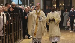 Osijek, 05. 04. 2026, Osječka konkatedrala. Uskrsno misno slavlje, misu je predvodio pomoćni biskup đakovačko osječki Mons. Ivan Ćurić. Misnom slavlju je nazočio i gradonačelnik Ivan Radić.snimio GOJKO MITIĆ