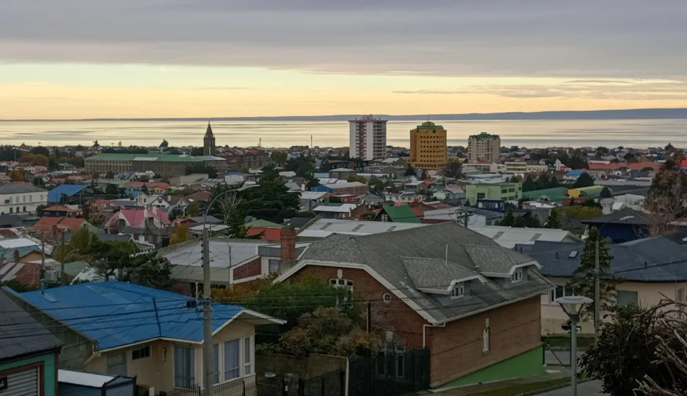Punta Arenas, 17.06.2025 - Udruga stručnjaka i poduzetnika hrvatskog podrijetla organizirala je u gradu Punta Arenasu seminar otvoren za javnost na kojem su govorili o dolasku Hrvata u tamo&scaron;nju južnu čileansku regiju Magallanes krajem 19. i početkom 20. stoljeća.foto HINA/ Miho Dobra&scaron;in/ ds