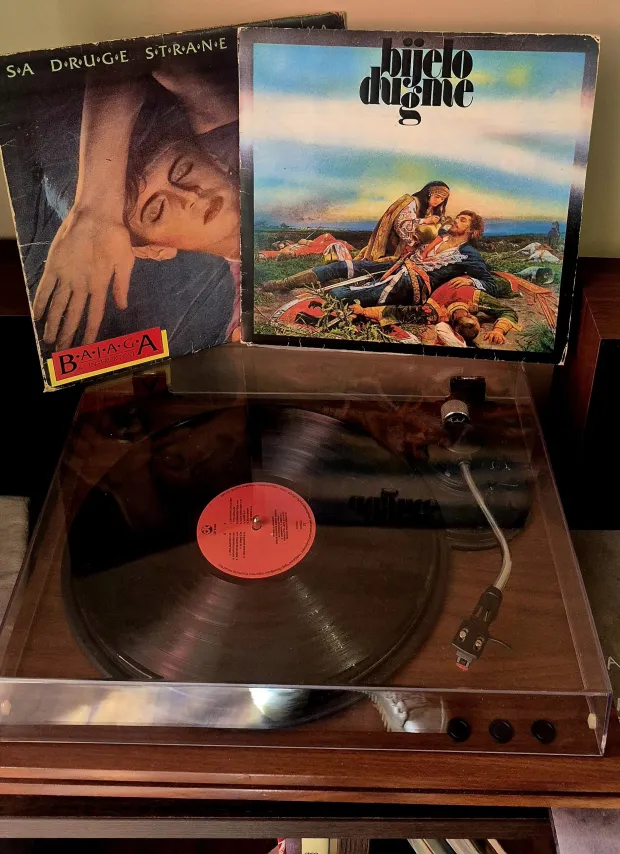 Glazba osamdesetih u srcu Slavonije: Najdraže ploče kupovali u Jugotonu iza Supera