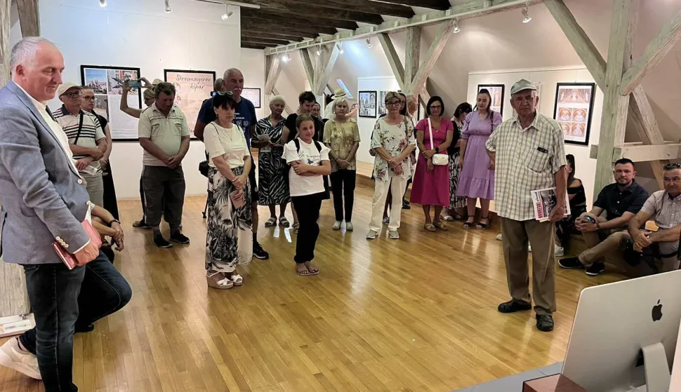 Otvorenje izložbe "Tvarnost svijeta i svjetlo duhovnog", autora Željka Uremovića