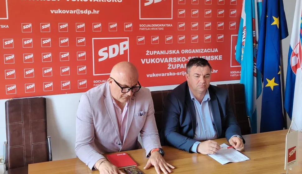 Kruno Raguž sdp vukovarMario Milinković, saborski zastupnik i načelnik Općine Stari Mikanovci,