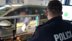 Granični prijelaz Slavonski Brod, &scaron;tambilji, putovnice, putovnica, kontrola, granica, ilustracija, policija