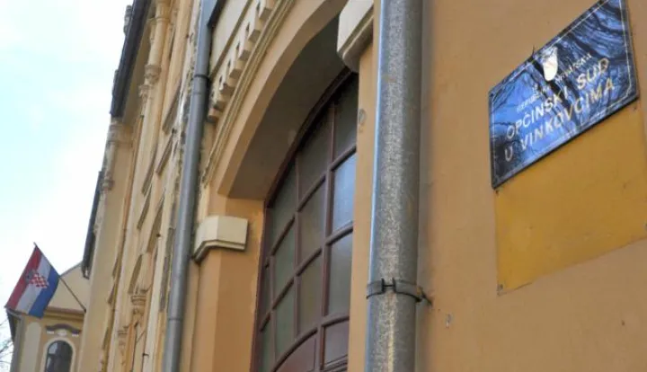 slavonija...vinkovci...07.02.2014.opcinski sud vinkovcifoto gordan panic