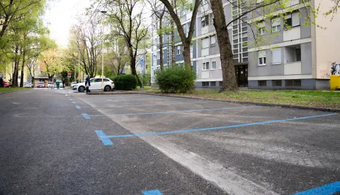 Osijek, 11. 4. 2026., Obilazak obnovljenog parkinga i kolnika, Vijenac Ivana Me&scaron;trovićaVIM; parking; kolnik; obnova; naselje; zgrade; stanovanje; Grad Osijek; Unikom