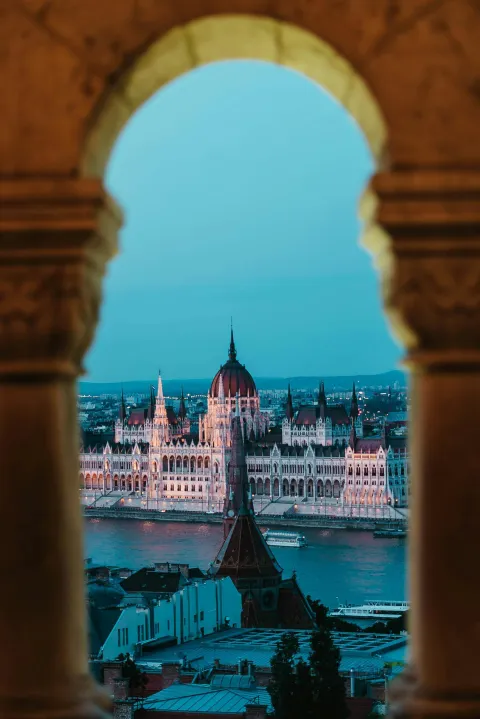 MAGAZIN PEXELSPHOTO BY Csaba Marosi