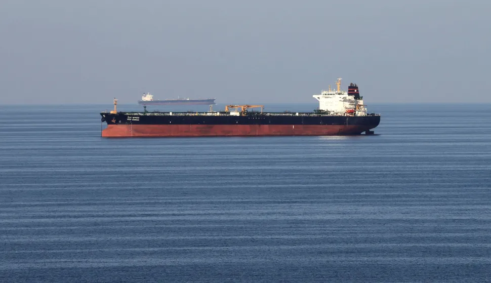 FILE PHOTO: FILE PHOTO: Oil tankers pass through the Strait of Hormuz, December 21, 2018. REUTERS/Hamad I Mohammed/File Photo/File Photo Photo: HAMAD I MOHAMMED/REUTERS