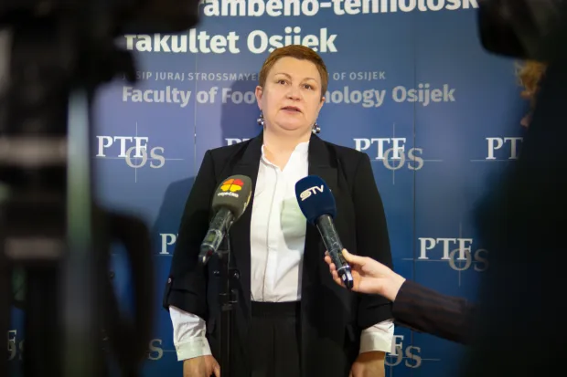 Osijek, 14. 4. 2026., Biotehnolo&scaron;ko obrazovanje - konferencijaNatalija Velić; PTF; biotehnolo&scaron;ko obrazovanje; konferencija