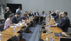 Zagreb, 14.04.2026 - Hrvatski sabor, okrugli stol u organizaciji Odbora za rad, mirovinski sustav i socijalno partnerstvo na temu "Plaće, mirovine, cijene-utjecaj aktualne geopolitičke krize na životni standard radnika i umirovljenika".foto HINA/ Admir BULJUBA&Scaron;IĆ/ abu