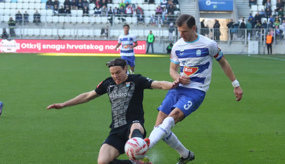 Osijek, 28. 02. 2026, Opus Arena, nogomet, Osijek - Vukovar, SuperSport HNL 25/26. Borna Bari&scaron;ić (3).snimio GOJKO MITIĆ