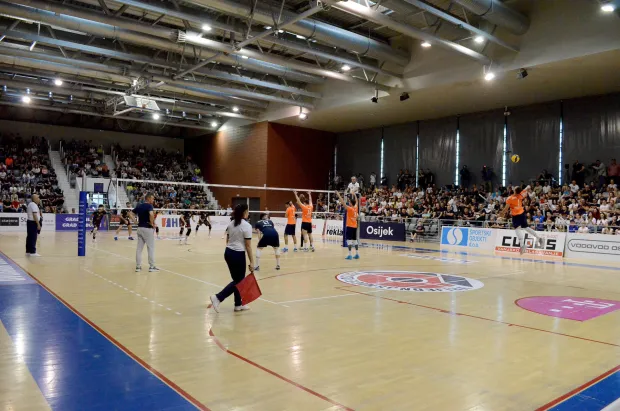 Sve &scaron;to su osječki odbojka&scaron;i propustili, do&scaron;lo je na naplatu u sjajnoj pro&scaron;loj sezoni