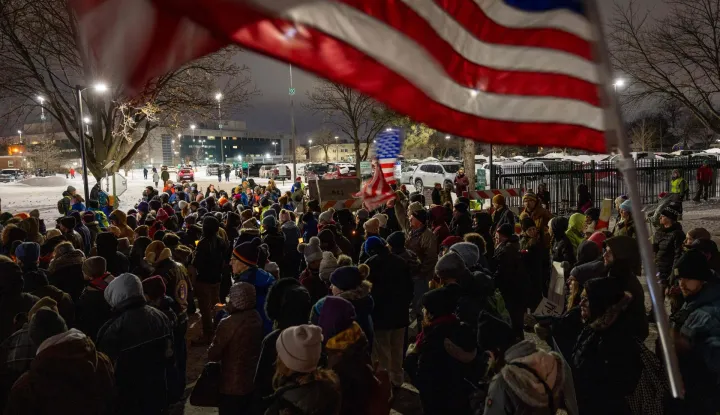 MINNEAPOLIS, MINNESOTA - FEBRUARY 01: Mourners attend a vigil for slain nurse Alex Pretti outside the VA Hospital where he worked on February 01, 2026 in Minneapolis, Minnesota. Pretti was shot and killed by U.S. Border Patrol agents Jesus Ochoa and Raymundo Gutierrez on January 24, following the killing of Renee Good on January 7 by ICE agent Jonathan Ross. John Moore/Getty Images/AFP (Photo by JOHN MOORE/GETTY IMAGES NORTH AMERICA/Getty Images via AFP)