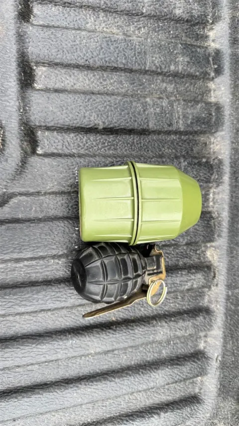 U sklopu nacionalne preventivne kampanje "Manje oružja - manje tragedija", u tri odvojena postupanja građani s područja Pitomače, Slatine i Virovitice su policijskim službenicima dragovoljno predali oružje