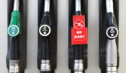 Osijek, 03. 03. 2026., slobodnjak; slobodnjaci; gorivo; poskupljenje; vi&scaron;a cijena; dizel; benzin; nesta&scaron;ica goriva; naftni derivati; kriza; naftna kriza; energija; energenti; energent; ilustracijaSNIMIO BRUNO JOBST