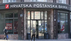 15.05.2024., Zagreb - Hrvatska postanska banka obavjestila je svoje korisnike da ce zbog tehnickih prilagodbi u sustavu slijedom pripajanja Nove hrvatske banke mirovine umjesto 1. lipnja korisnicima isplatiti 4. lipnja.Od srpnja 2024. banka nastavlja isplacivati redovna mirovinska primanja prvog dana u mjesecu. Photo: Patrik Macek/PIXSELL