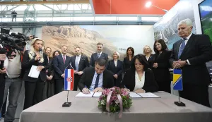 Potpisan Sporazum o poslovnoj suradnji i partnerstvu Viroexpa i Mostarskog sajmatravanj 2026.