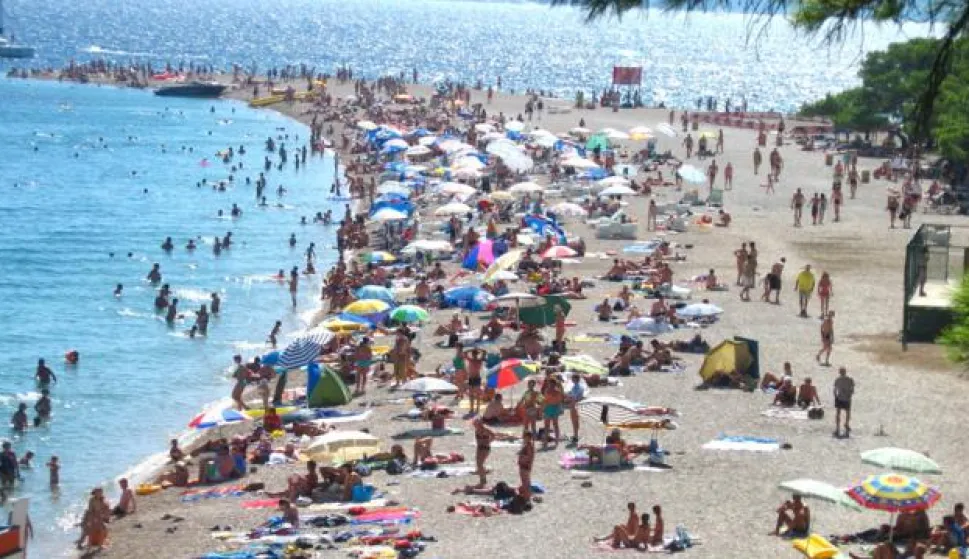 ljetovanje plaa makarska rivijera------2 st color ekonomija