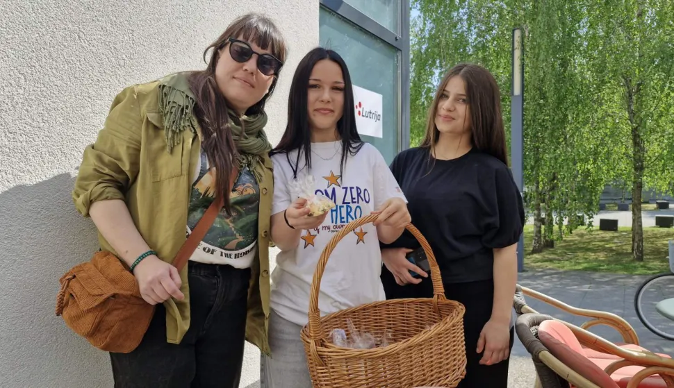 Dio globalne inicijative: Volonteri obilježili Dan dobrih djela dijeleći kolačiće