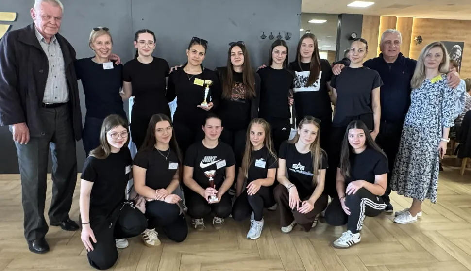 Osnovna &scaron;kola Nu&scaron;tar i Gimnazija Matije Antuna Reljkovića Vinkovci 