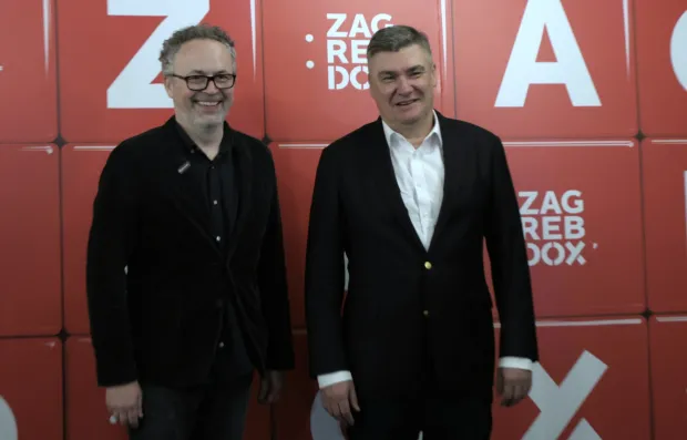 Zagreb,19.04.2026 -Započeo je međunarodni festival dokumentarnog filma ZagrebDox, u okviru kojega će se u kinima Kaptol Boutique Cinema prikazati 112 filmova u &scaron;esnaest programskih cjelina.Na slici Hrvoje Puk&scaron;ec i Zoran Milanović.Foto HINA/Tomislav Pavlek/tp