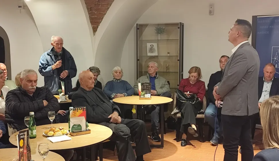 Umirovljenici uz kavu s gradonačelnikom Ka&scaron;ubom iznijeli prijedloge za bolji život svih generacija