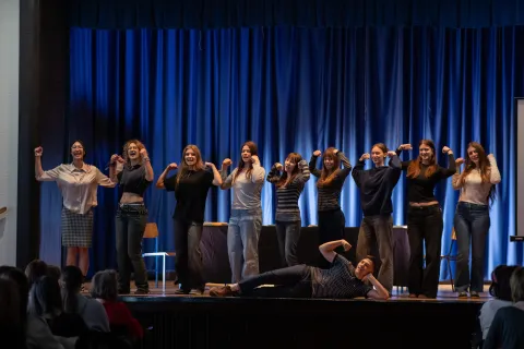 Osijek, 22. 4. 2026., Dan &scaron;kole - II. Gimnazija Osijekdan &scaron;kole; II gimnazija; učenici; program; obilježavanje; radionice; igrokaz