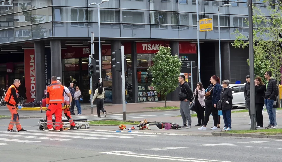 prometna nesreća u sredi&scaron;tu osijeka automobil i romobil osijek, 21. travnja 2026.Mario Mihaljević