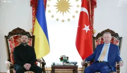 This handout photograph taken and released by the Turkish presidential press service on April 4, 2026, shows Turkey's President Recep Tayyip Erdogan (R) and Ukraine's President Volodymyr Zelensky (L) attending a bilateral meeting on security at Dolmabahce Presidential Office, in Istanbul. The visit comes a day after Erdogan spoke with Russia's President Vladimir Putin, who accused Kyiv of attempting to target the gas pipeline between Russia and Turkey that also supplies several European countries. (Photo by HANDOUT/TURKISH PRESIDENTIAL PRESS SERVICE/AFP)/RESTRICTED TO EDITORIAL USE - MANDATORY CREDIT "AFP PHOTO/TURKISH PRESIDENTIAL PRESS SERVICE" - NO MARKETING NO ADVERTISING CAMPAIGNS - DISTRIBUTED AS A SERVICE TO CLIENTS