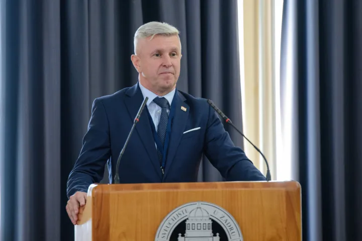 Na velikoj međunarodnoj konferenciji koja se u utorak, 21. travnja, u organizaciji Agencije za ruralni razvoj Zadarske županije (AGRRA) održala na Sveučili&scaron;tu u Zadru, predstavljen je vi&scaron;e od dva milijuna eura vrijedan projekt Green Economy and CO2 (GECO 2.2). 