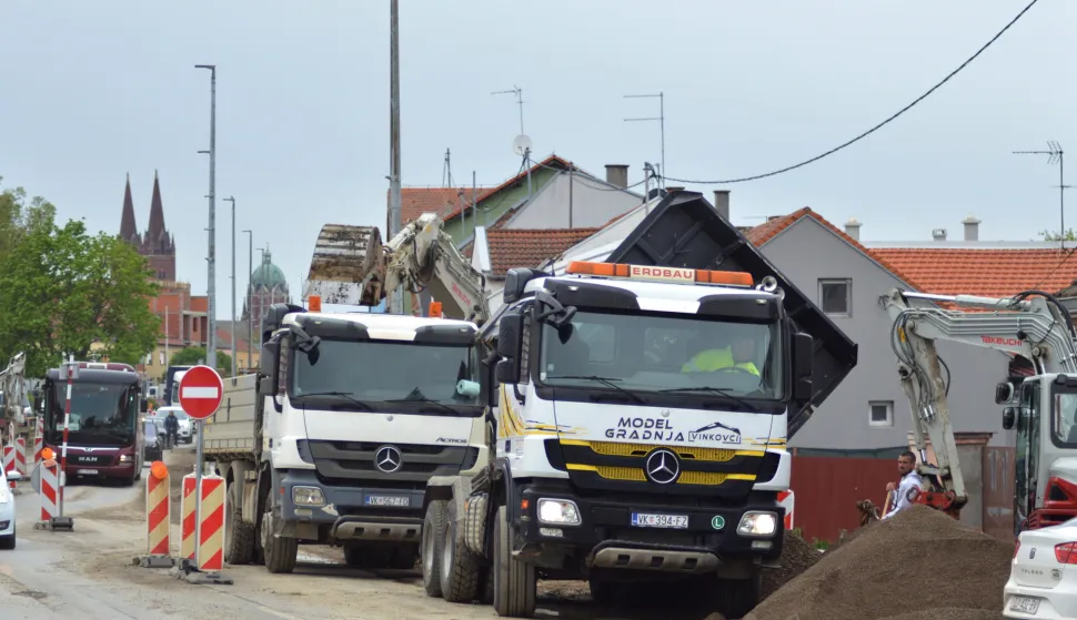 ĐakovoRadovi na rekonstrukciji nazorove uliceTravanj 2026.