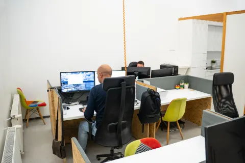 30 godina BIOS-a: Nekad su stanari pleli čarape i pekli kavu, a sad se bave gamingom i umjetnom inteligencijom