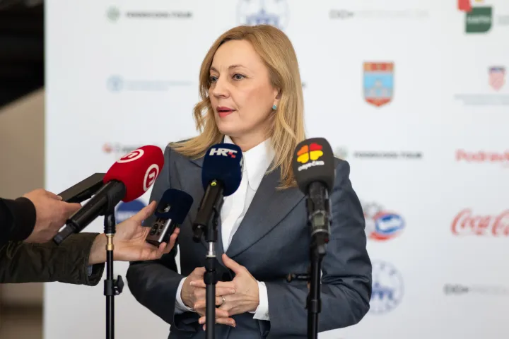 Osijek, 23. 4. 2026., Foodcooltour konferencija o hraniMarijana Petir; Foodcooltour; HAPIH; hrana; konferencija; paneli; govornici; panelisti; posjetitelji; sudionici