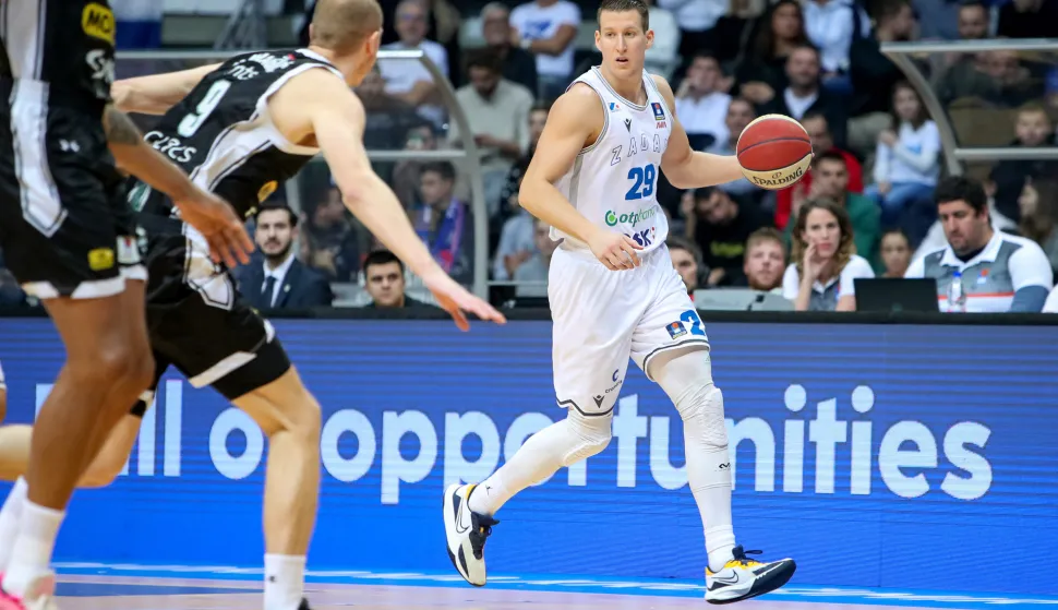 24.12.2023., Zadar - Utakmica 13. kola AdmiralBet ABA lige izmedju Zadra i Partizana. Luka Bozic Photo: Sime Zelic/PIXSELL