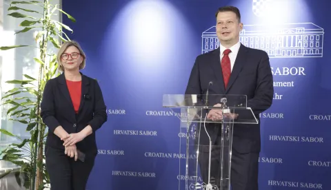 Zagreb, 24.04.2026 - Hrvatski sabor, sjednica Odbora za Ustav, Poslovnik i politički sustav. Konferencija za medije Sandre Benčić i Sa&scaron;e Đujića. Nakon sjednice.foto HINA/ Admir BULJUBA&Scaron;IĆ/ abu