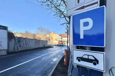 Osijek, 30. 12. 2025., Pejačevićeva ulica, Parkirali&scaron;te kod Zeke, Zeko, parkirali&scaron;te, parking, zavr&scaron;etak radova, obilazak, novouređeno parkirali&scaron;teSNIMIO BRUNO JOBST