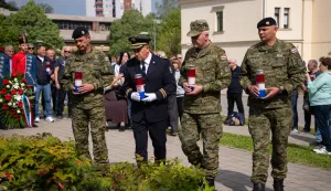 Osijek, 28. 4. 2026., 35. Obljetnica osnutka 3. gardijske brigade Hrvatske vojske polaganje vijenaca; branitelji; treća gardijska brigada; Kune; Hrvatska vojska; obljetnica