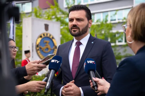 Osijek, 28. 4. 2026., 35. Obljetnica osnutka 3. gardijske brigade Hrvatske vojske Dragan Vulin; polaganje vijenaca; branitelji; treća gardijska brigada; Kune; Hrvatska vojska; obljetnica