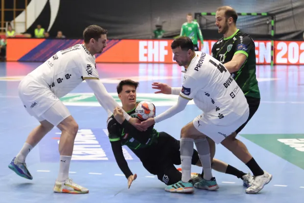 28.04.2026., Sportska dvorana OS kralja Tomislava, Nasice - EHF Europska liga, prva utakmica cetvrfinala, RK Nexe - THW Kiel. Hendrik Pekeler, Ognjen Cenic, Domagoj Duvnjak i Luka Moslavac Photo: David Jerkovic/PIXSELL