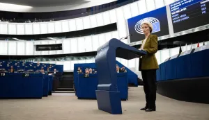 European Commission President Ursula von der Leyen delivers a speech on "EU strategy on the ongoing Middle East crisis, implications on Energy prices and availability of fertilizers" at the European Parliament in Strasbourg, eastern France, on April 29, 2026. (Photo by SEBASTIEN BOZON/AFP)