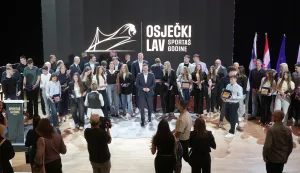 Osijek, 29. 04. 2026., KC, Koncertna dvorana Franjo Krežma, Sporta&scaron; godine 2025., Sporta&scaron; godine, svečanost, zajednička fotografijaSNIMIO BRUNO JOBST