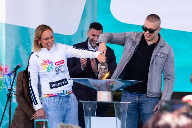 Osijek, 30. 4. 2026., Sportske igre mladih Donna Vekić; Luka Prtljačić; otvorenje; plamen; Sportske igre mladih; sport; igre; djeca; &scaron;kole; &scaron;kolarci; sudionici; natjecatelji