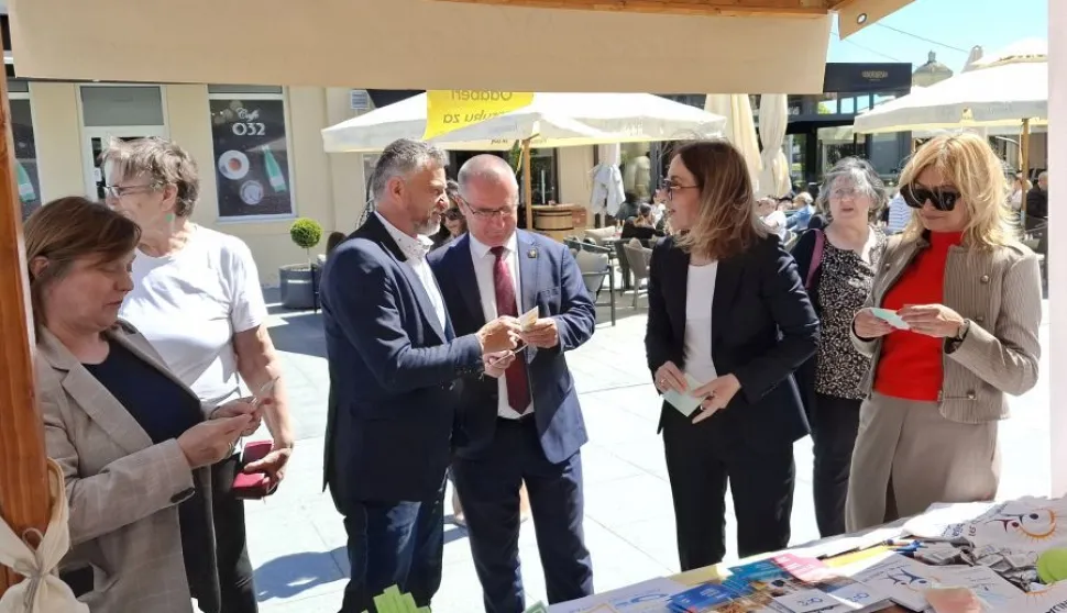 VUKOVARNa &scaron;tandu u Strossmayerovoj ulici, u sredi&scaron;tu Vukovara, započelo je obilježavanje Europskog tjedna mentalnog zdravljasvibanj 2026.