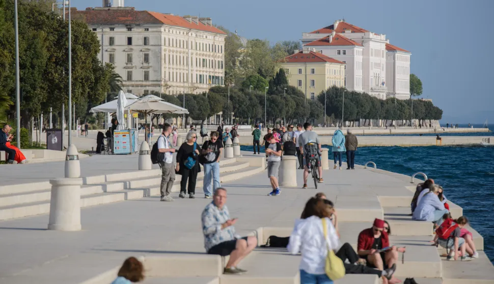 ZADAR - 16.04.2026 - ILUSTRACIJA - Početak turističke sezona na zadarskom Poluotoku22.15 ZADAR: MORE