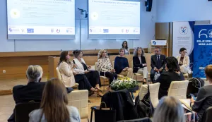 Zagreb, 5.5.2026 - Hrvatski nacionalni savez sestrinstva, u suorganizaciji s Nastavnim zavodom za javno zdravstvo "Dr. Andrija &Scaron;tampar", Hrvatskim dru&scaron;tvom medicinskih sestara u palijativnoj skrbi i Hrvatskom ligom protiv raka, obilježio je 3. nacionalni dan palijativne skrbi. Na slici Iva Pejnović Franelić, Teodora Not, Ivana Portolan Pajić, Ivana Đerek Dubravčić, Sanja Ple&scaron;tina, Branko Kolarić i Dubravka Pezelj Duliba.Foto Hina/ Dario GRZELJ/ dag