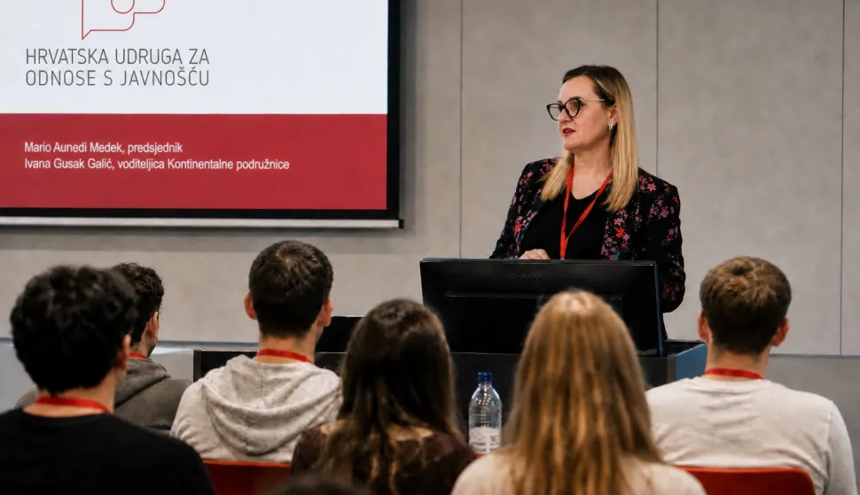 Ivana Gusak GalićPRVA PR KONFERENCIJA U SLAVONIJI