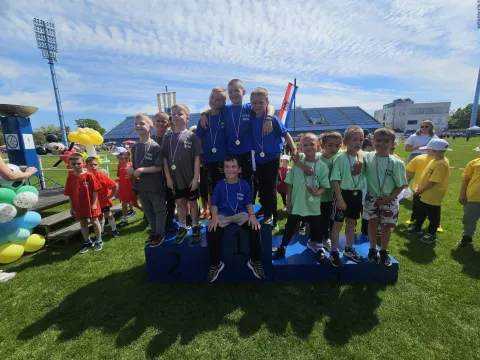 dodjela medalja za &scaron;tafetu 